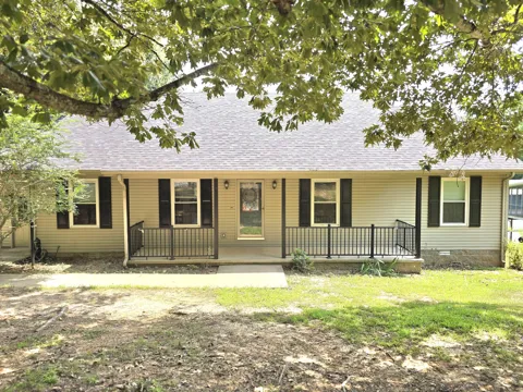 39 Bayshore Dr