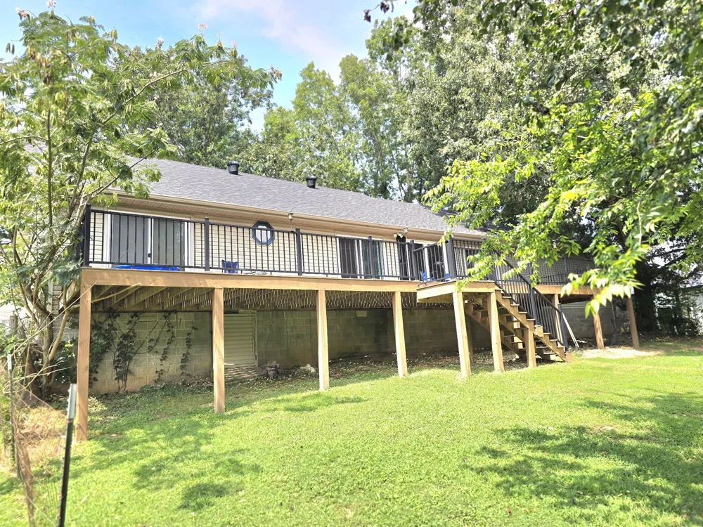 39 Bayshore Dr Cadiz, KY 42211