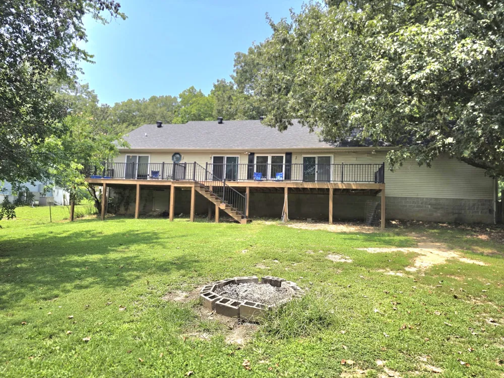 39 Bayshore Dr Cadiz, KY 42211