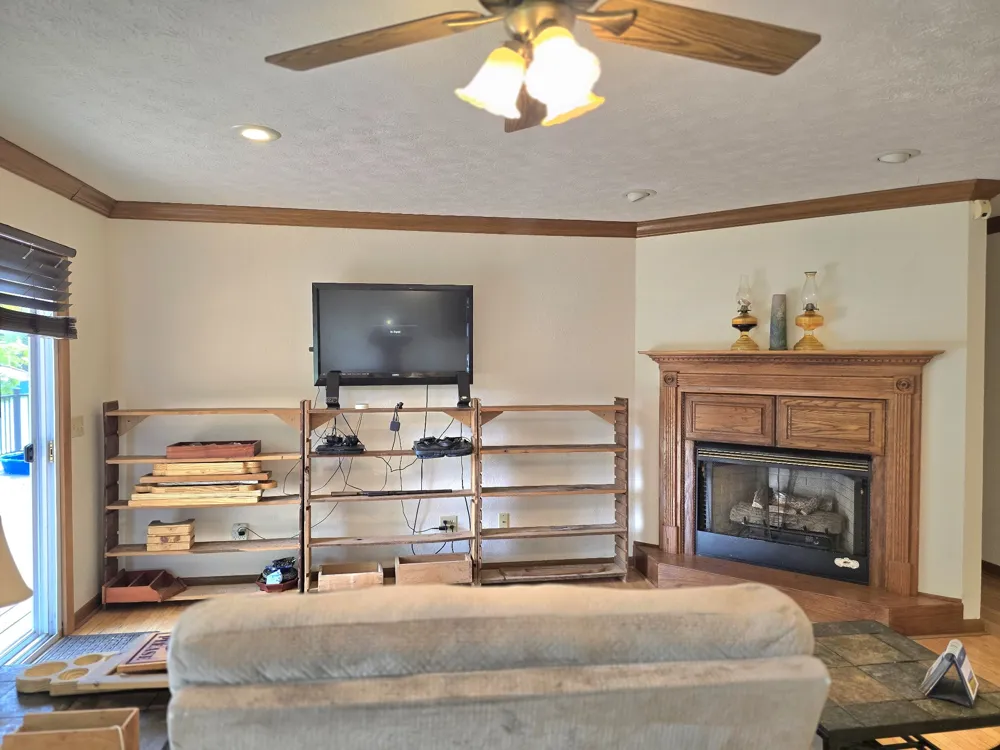 39 Bayshore Dr Cadiz, KY 42211