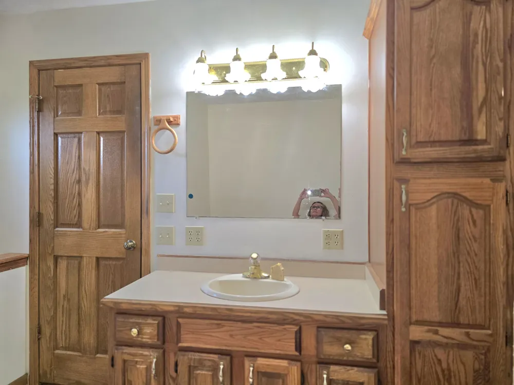 39 Bayshore Dr Cadiz, KY 42211