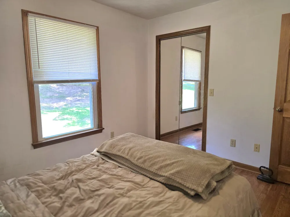 39 Bayshore Dr Cadiz, KY 42211