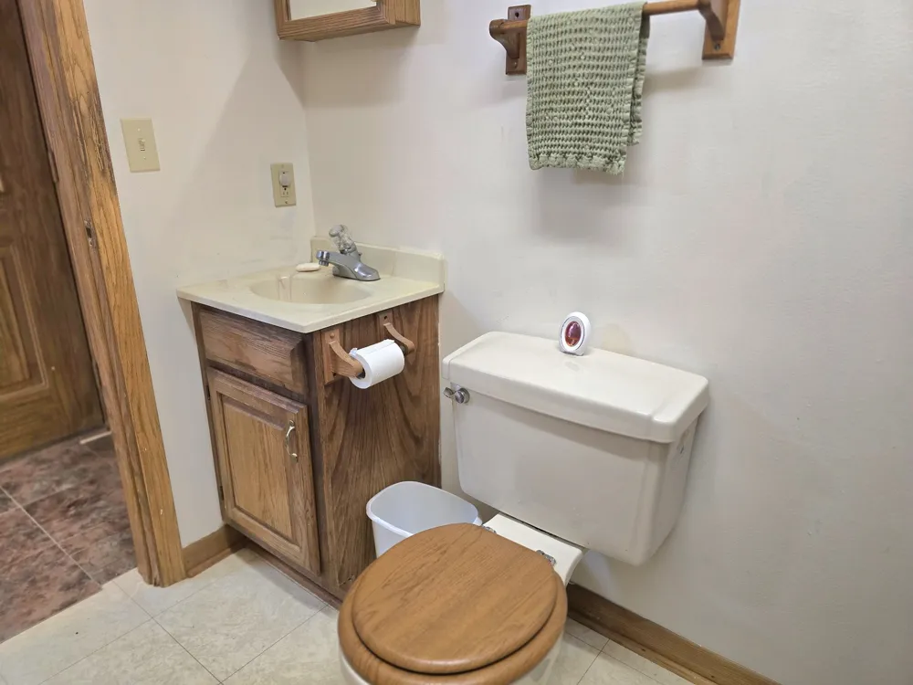 39 Bayshore Dr Cadiz, KY 42211