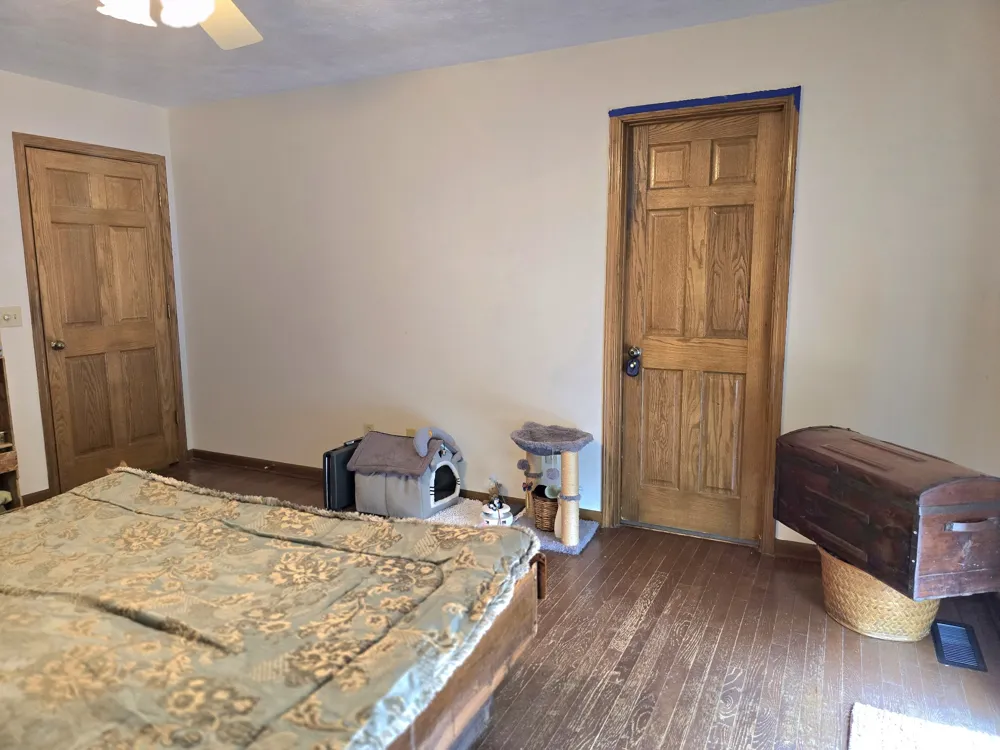 39 Bayshore Dr Cadiz, KY 42211