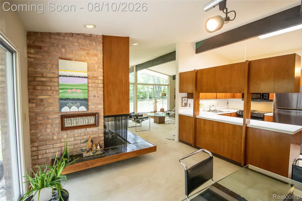 9302 Green Tree Drive Grand Blanc Charter Township, MI 48439