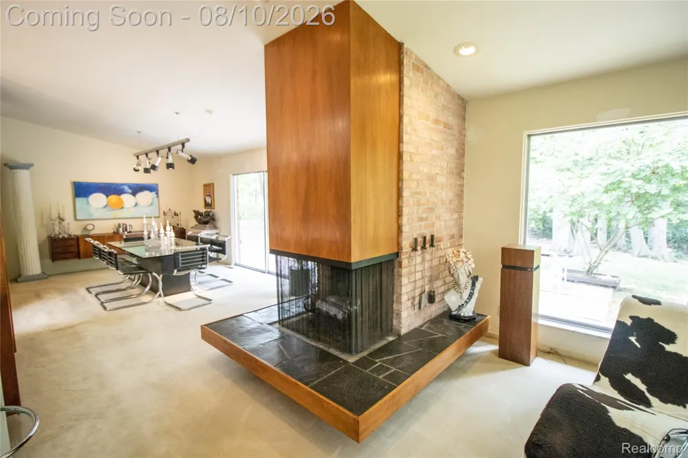9302 Green Tree Drive Grand Blanc Charter Township, MI 48439