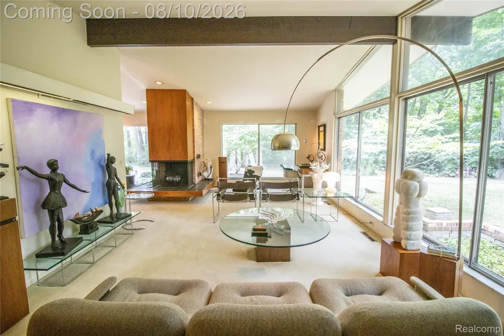9302 Green Tree Drive Grand Blanc Charter Township, MI 48439