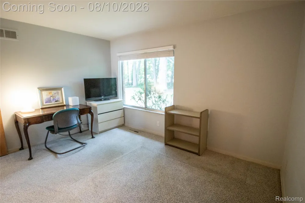 9302 Green Tree Drive Grand Blanc Charter Township, MI 48439