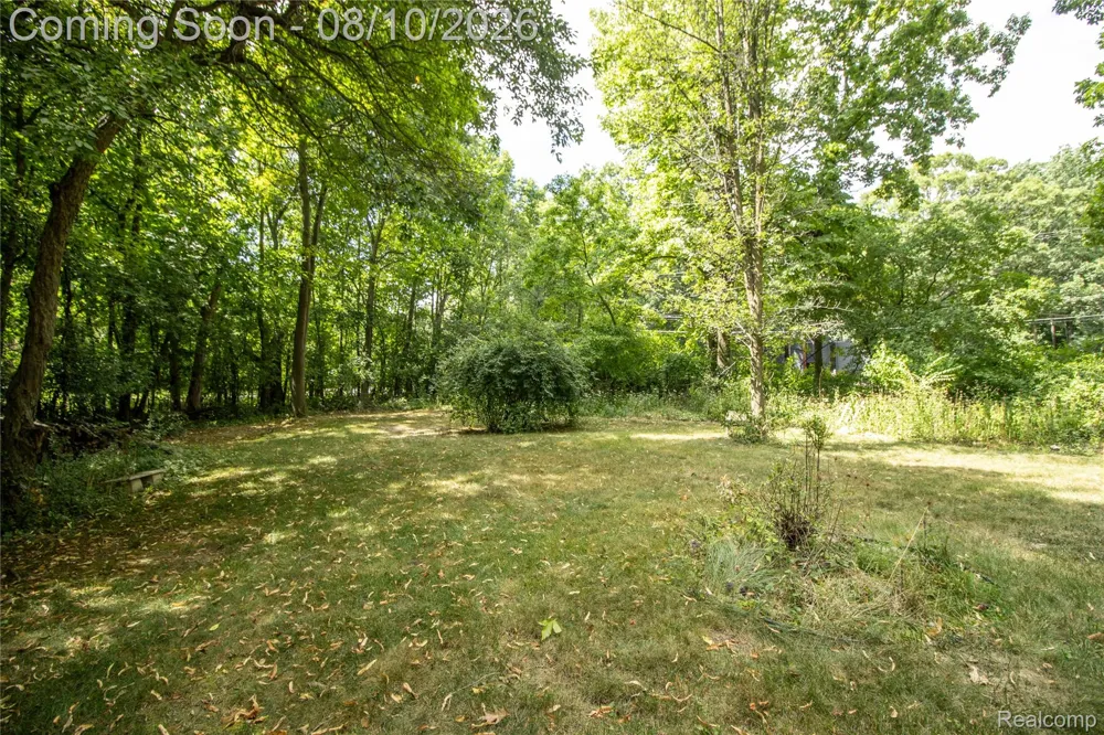 9302 Green Tree Drive Grand Blanc Charter Township, MI 48439