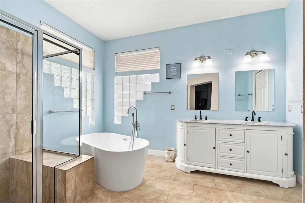 13711 DORNOCH DRIVE Orlando, FL 32828