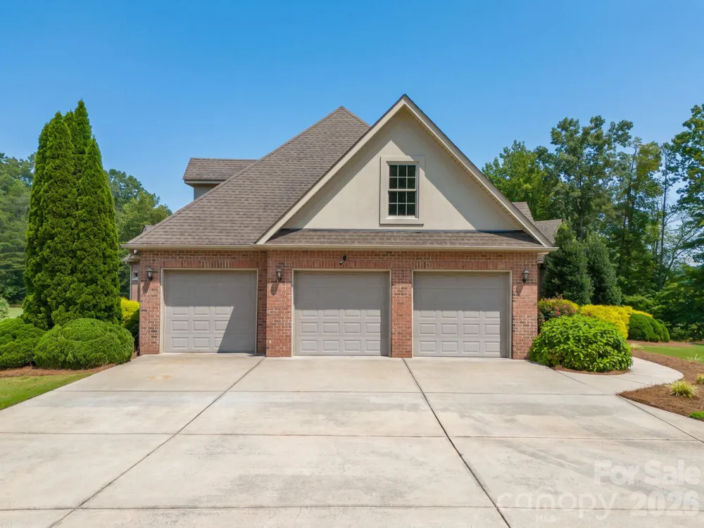 121 Cheyenne Lane Statesville, NC 28677