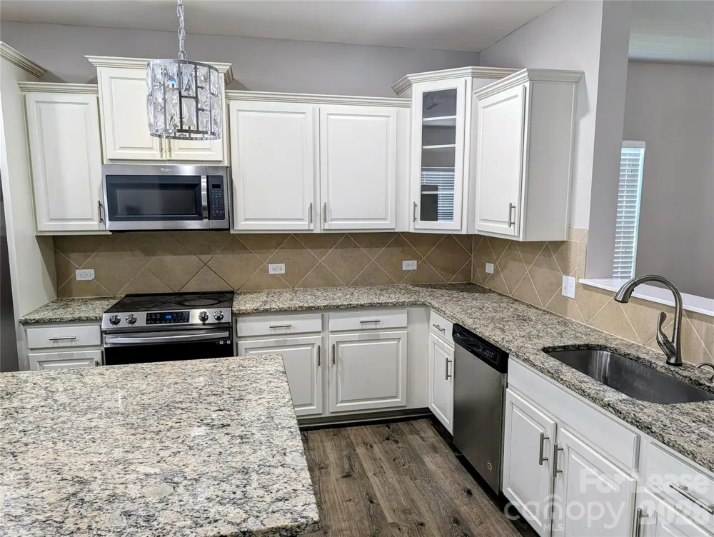 4031 Huntley Glen Drive Pineville, NC 28134