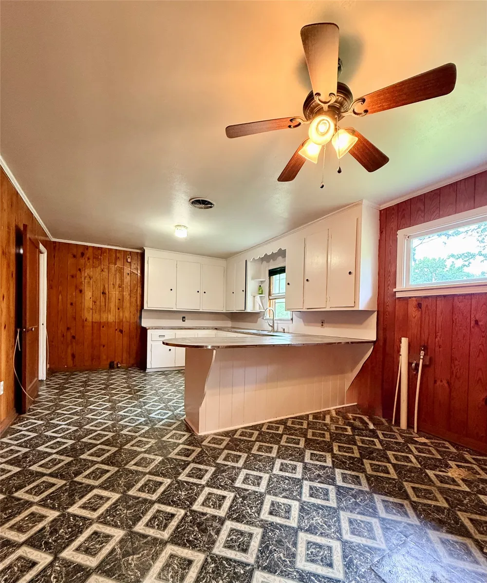 316 Moore Street Springhill, LA 71075