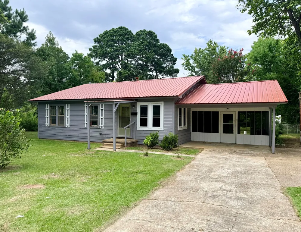 316 Moore Street Springhill, LA 71075
