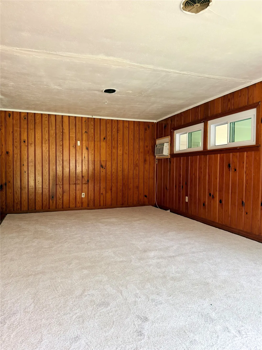 316 Moore Street Springhill, LA 71075