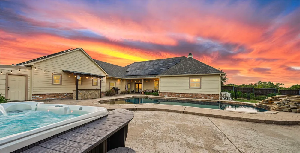 467 Mourning Dove Lane Lorena, TX 76655