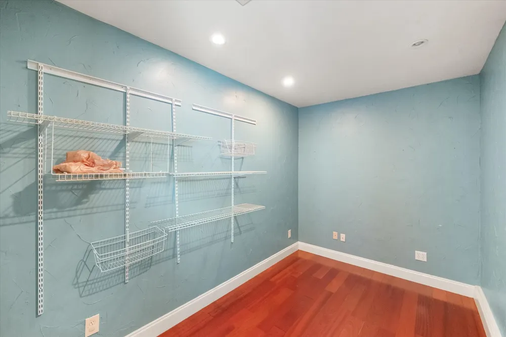 4209 Worth Forest Drive Arlington, TX 76016