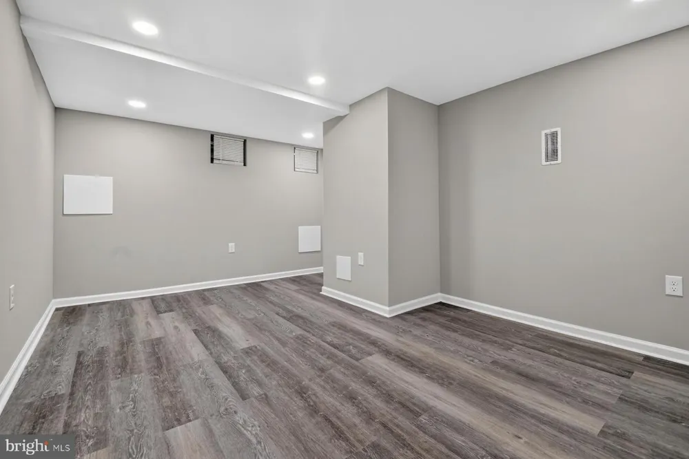 12 S SMALLWOOD STREET Baltimore, MD 21223