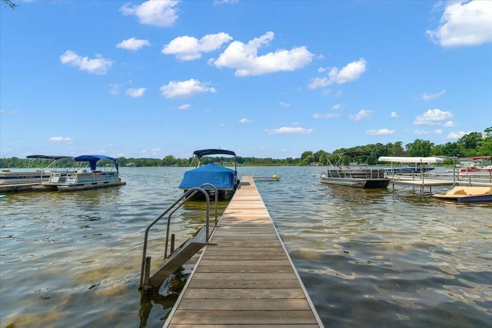 6731 Campau Lake Drive SE Alto, MI 49302