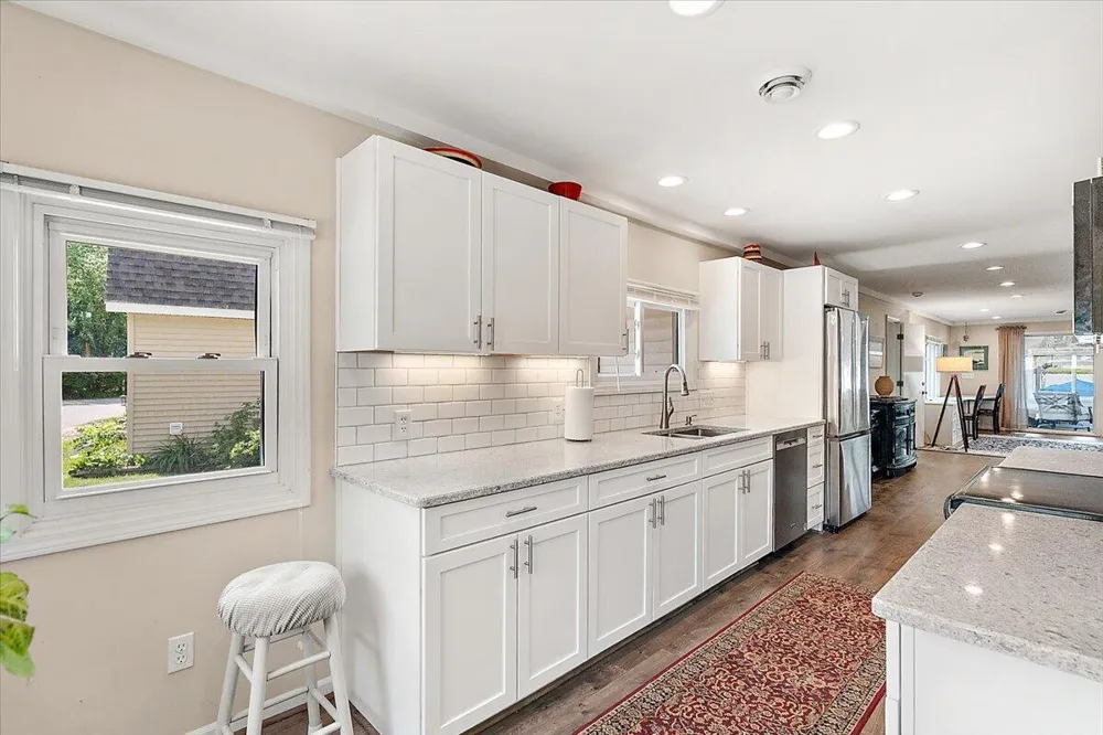 6731 Campau Lake Drive SE Alto, MI 49302