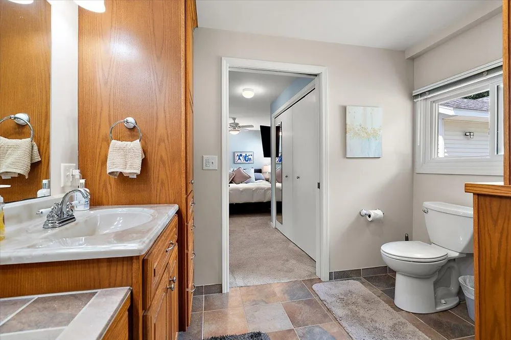 6731 Campau Lake Drive SE Alto, MI 49302