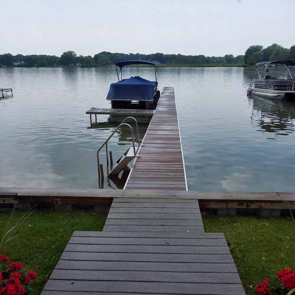 6731 Campau Lake Drive SE Alto, MI 49302