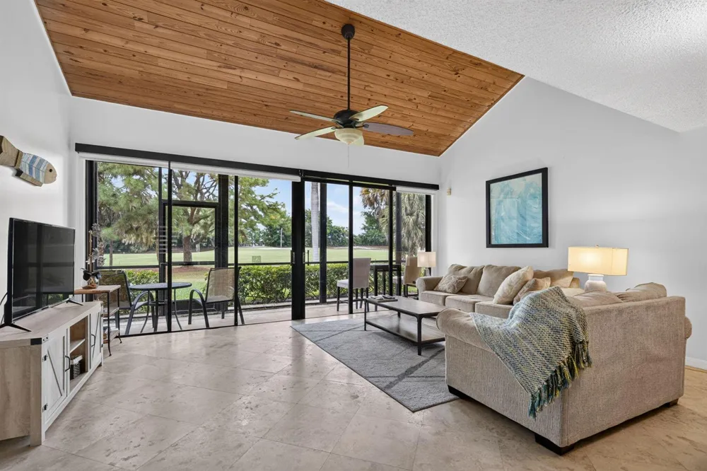164 Old Meadow Way Palm Beach Gardens, FL 33418