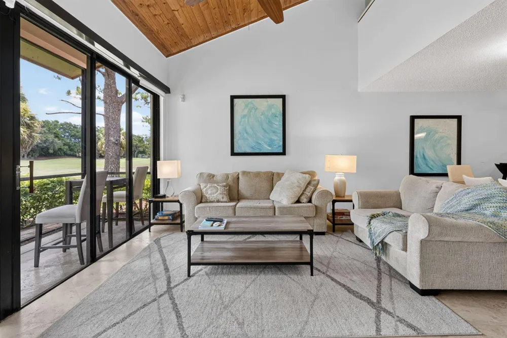164 Old Meadow Way Palm Beach Gardens, FL 33418