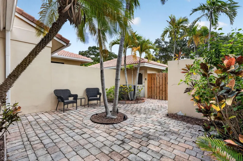 164 Old Meadow Way Palm Beach Gardens, FL 33418