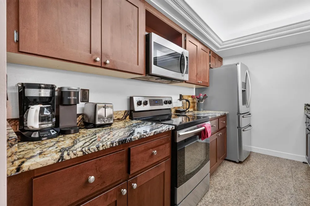 222 Old Meadow Way Palm Beach Gardens, FL 33418