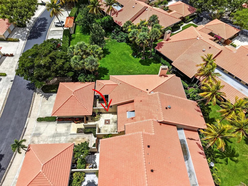 222 Old Meadow Way Palm Beach Gardens, FL 33418