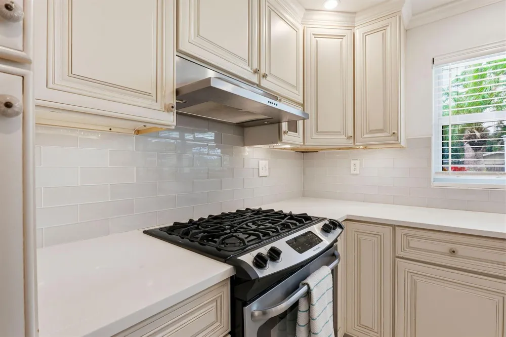 499 SW 12TH AVENUE Boca Raton, FL 33486