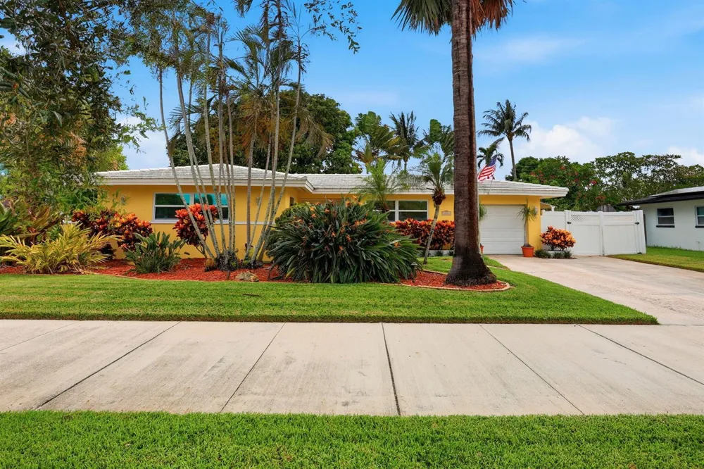 499 SW 12TH AVENUE Boca Raton, FL 33486