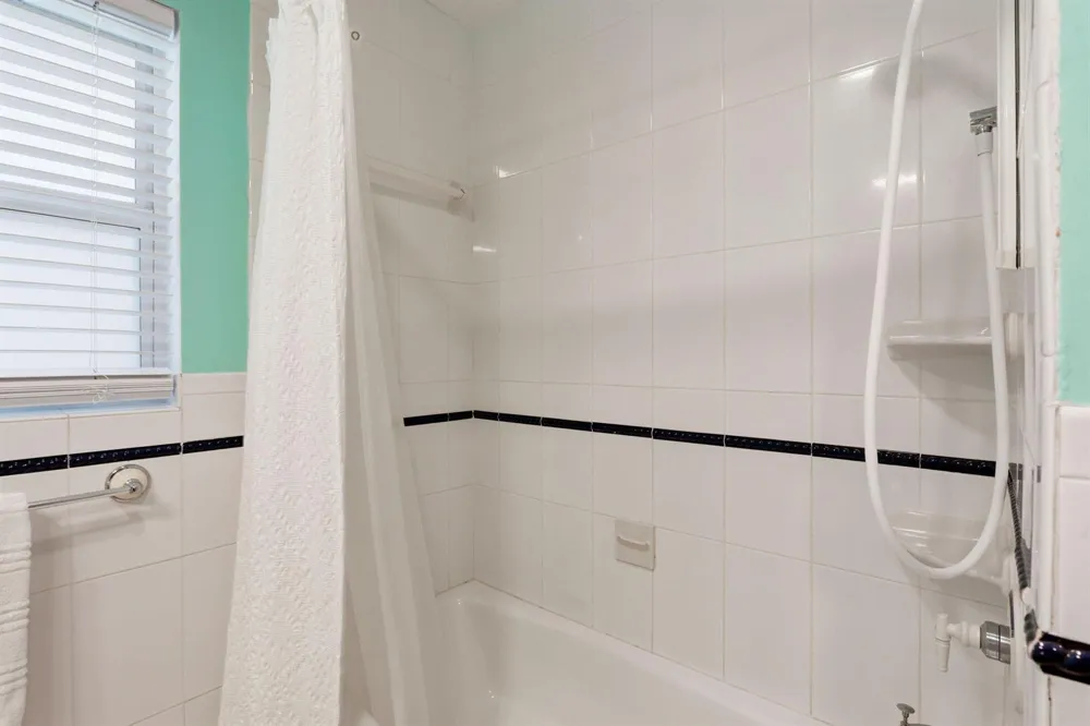 499 SW 12TH AVENUE Boca Raton, FL 33486