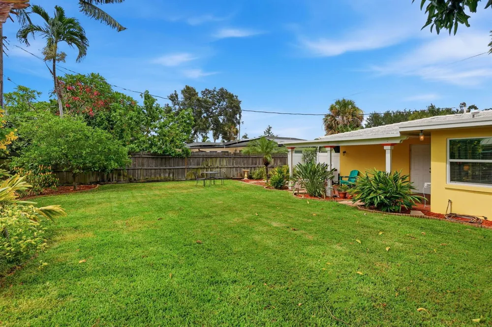 499 SW 12TH AVENUE Boca Raton, FL 33486