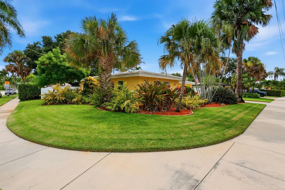 499 SW 12TH AVENUE Boca Raton, FL 33486