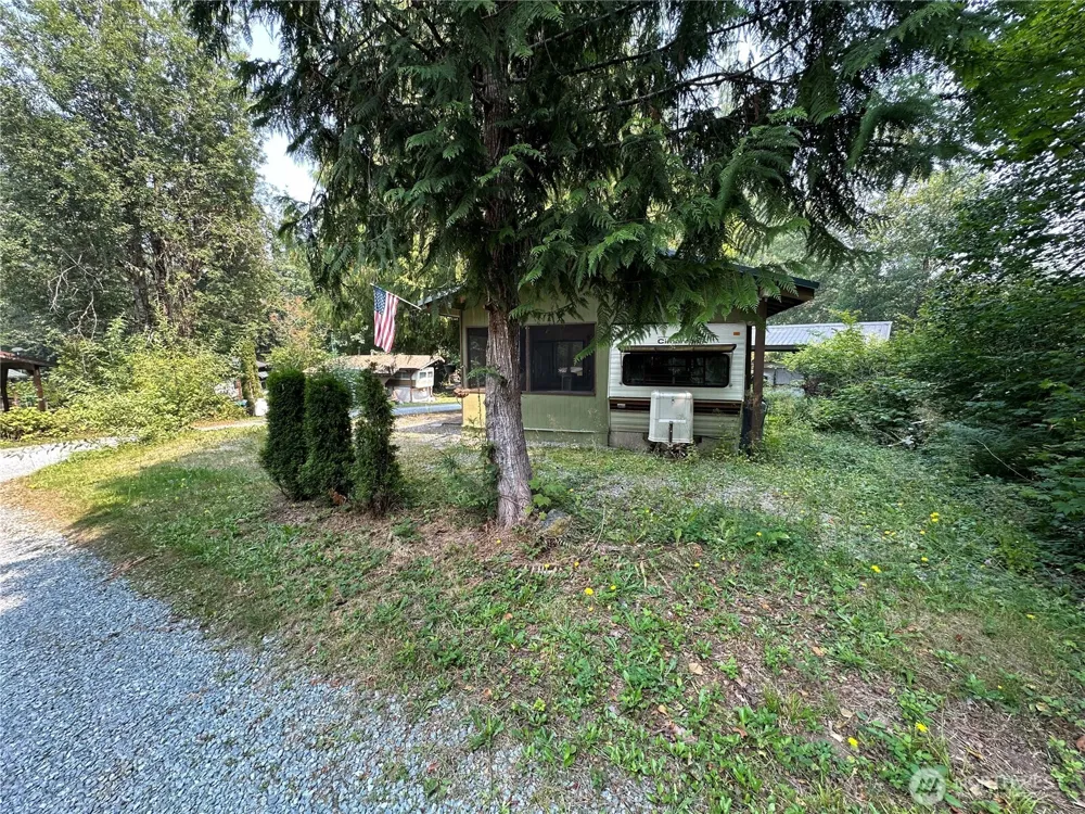 5151 Itswood Center Trail Concrete, WA 98237