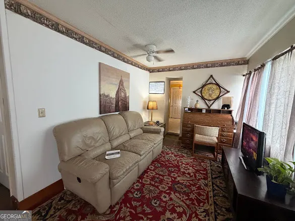 305 Holmesville AVE Baxley, GA 31513