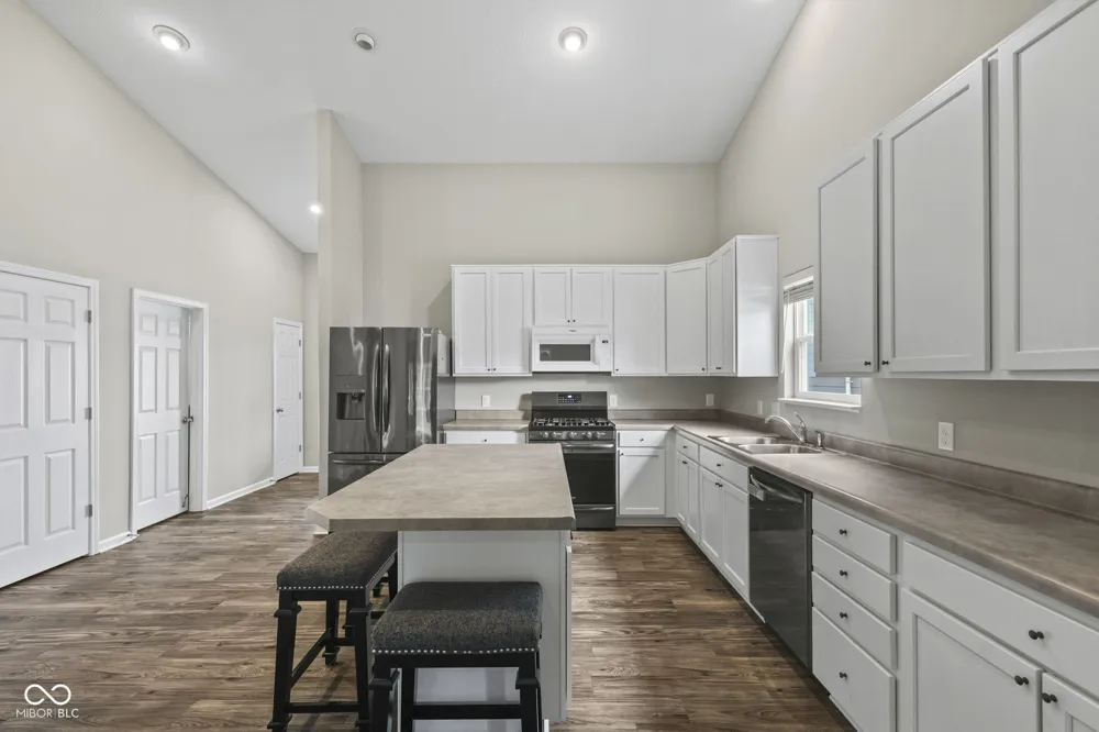 7033 Provincial Drive McCordsville, IN 46055
