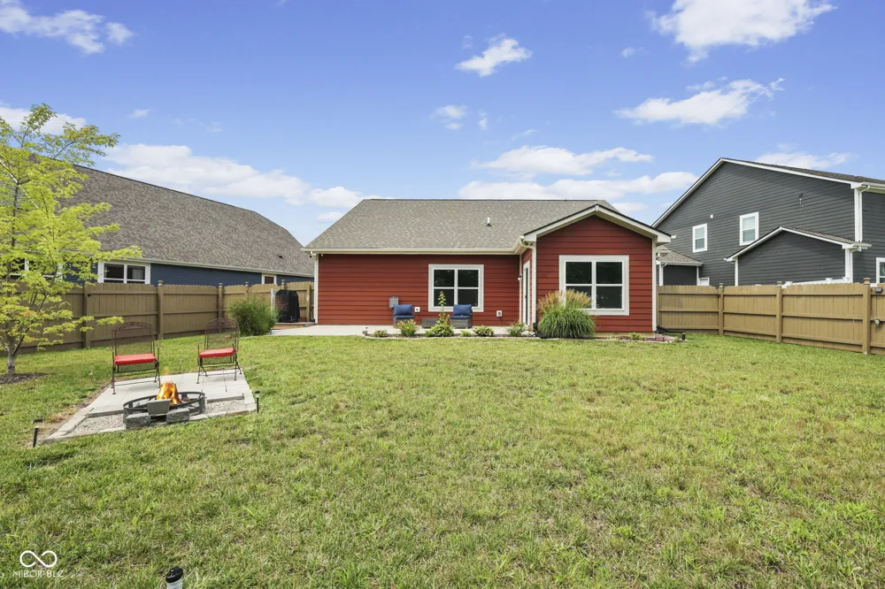 7033 Provincial Drive McCordsville, IN 46055