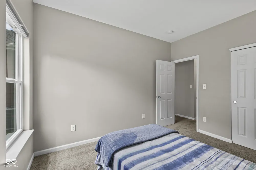 7033 Provincial Drive McCordsville, IN 46055