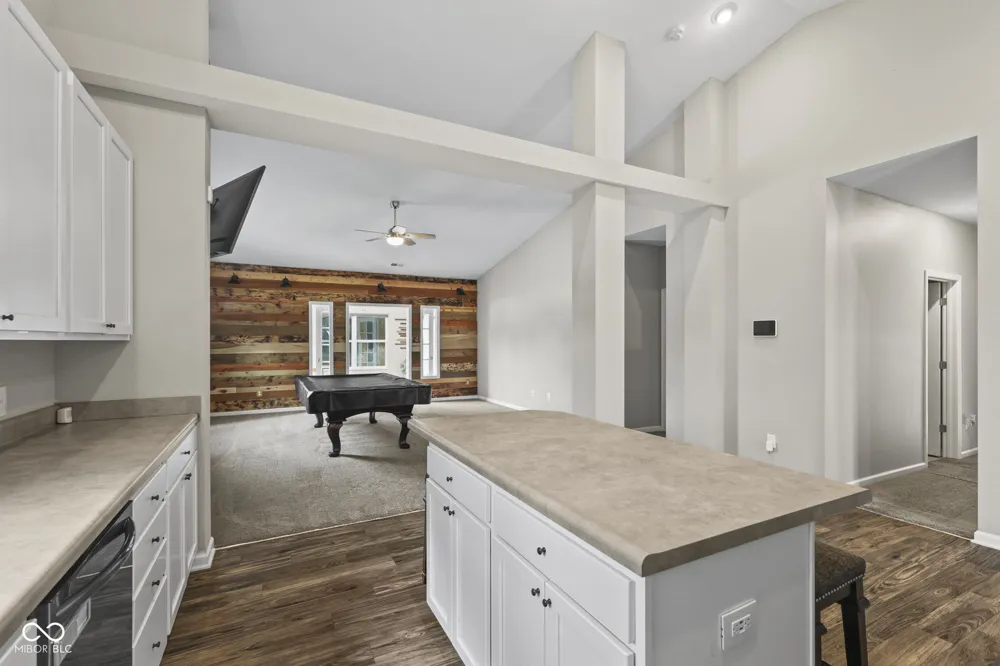 7033 Provincial Drive McCordsville, IN 46055