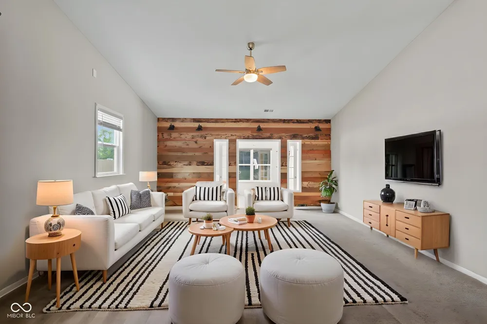 7033 Provincial Drive McCordsville, IN 46055