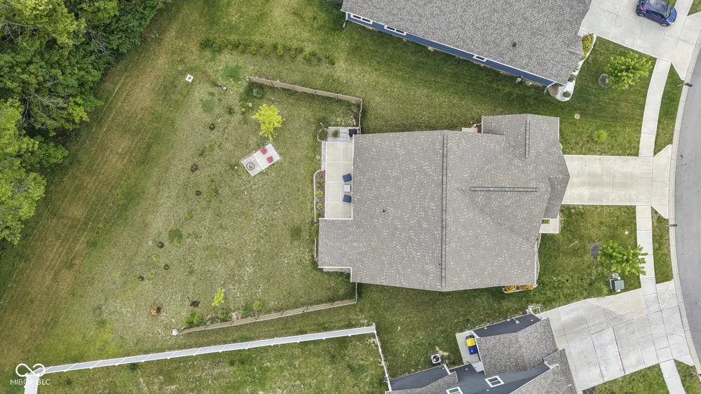 7033 Provincial Drive McCordsville, IN 46055