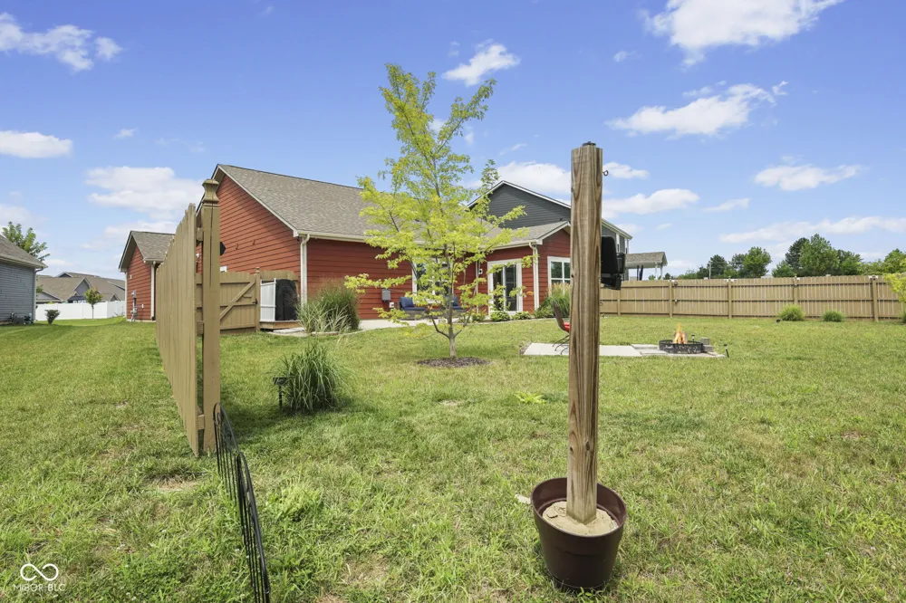 7033 Provincial Drive McCordsville, IN 46055