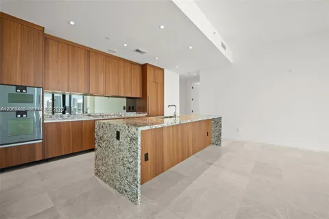 175 SE 25 RD #2604