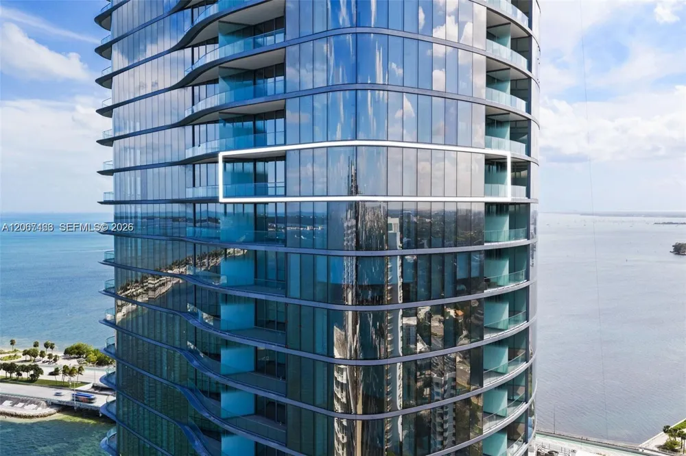 175 SE 25 RD #2604 Miami, FL 33129