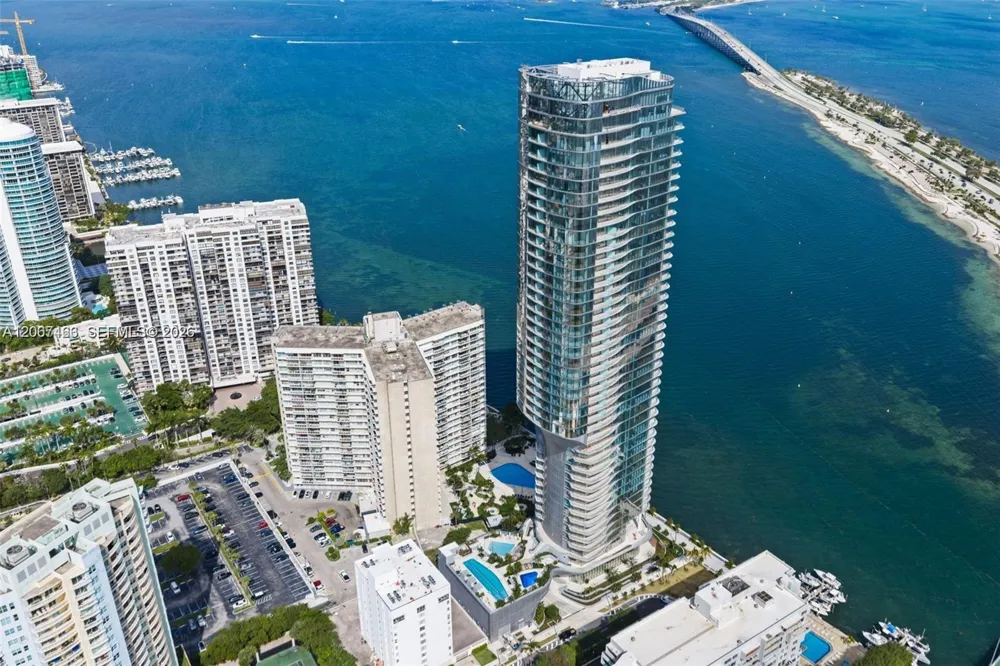 175 SE 25 RD #2604 Miami, FL 33129