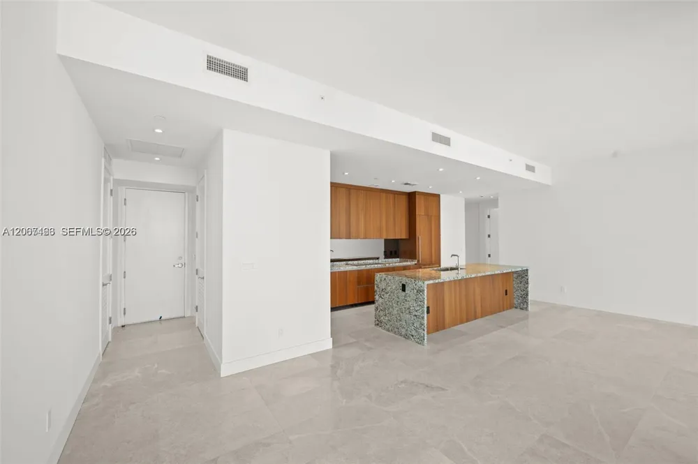 175 SE 25 RD #2604 Miami, FL 33129