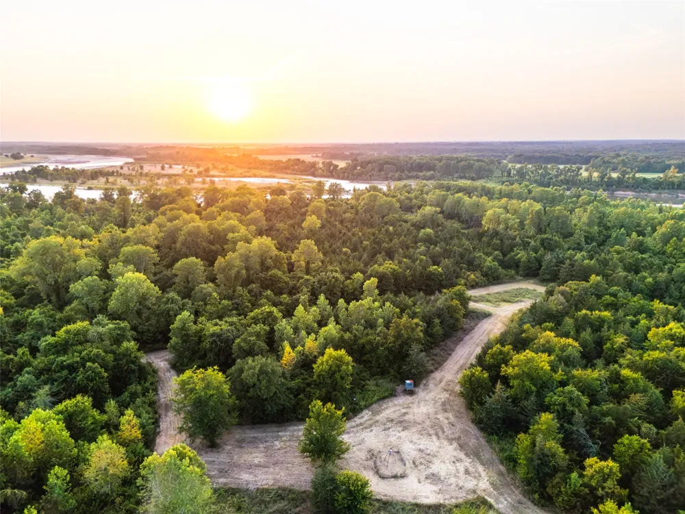 Farm Road 906 Powderly, TX 75473